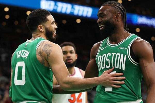 NBA东部格局洗牌：传统强队落势 <a href=/lanqiupindao/heat/ target=_blank class=infotextkey>热火</a>异军突起